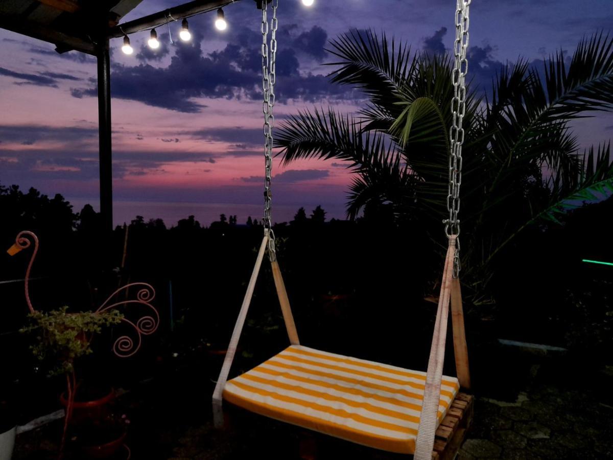 Hotel Kemeni Garden Batumi Esterno foto