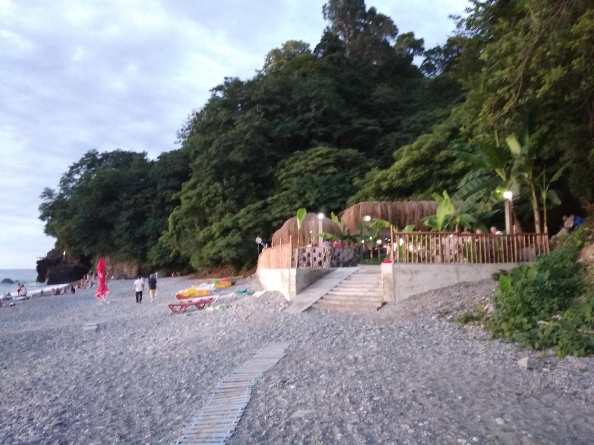 Hotel Kemeni Garden Batumi Esterno foto